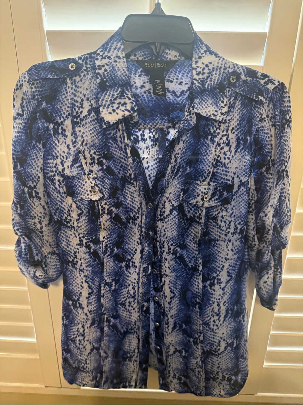 White House Black Market Blue & White Snake Print Button-Up Blouse
